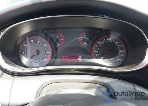 2013 Dodge Dart Sxt z USA, uszkodzony, nr VIN 1C3CDFBAXDD289966